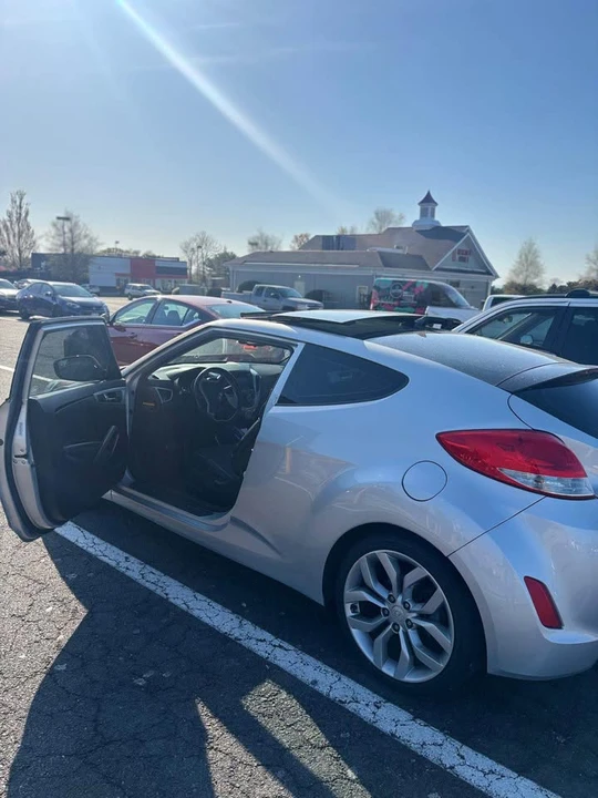 2015 Hyundai Veloster - Image 6 of 7