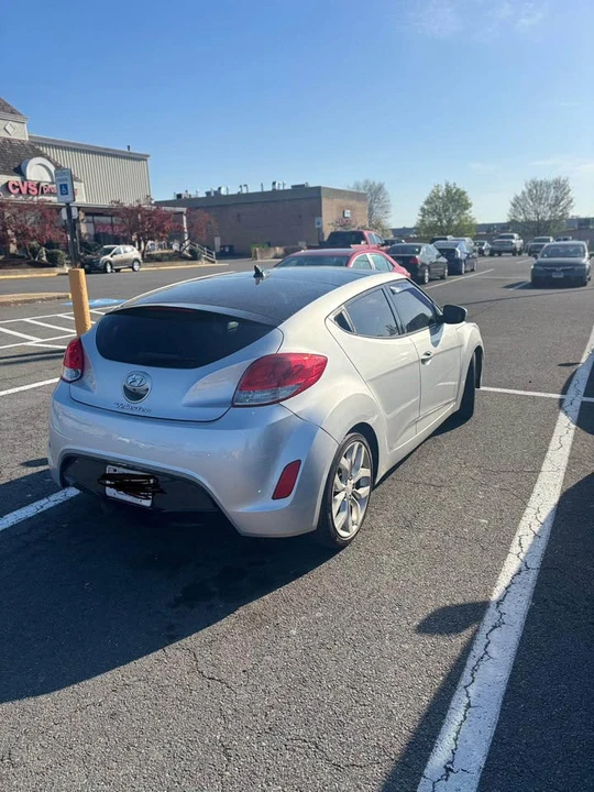 2015 Hyundai Veloster - Image 3 of 7