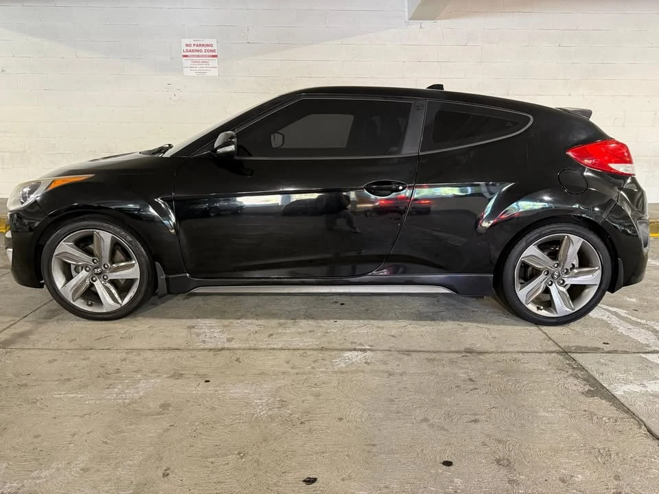 2015 Hyundai Veloster - Image 2 of 7