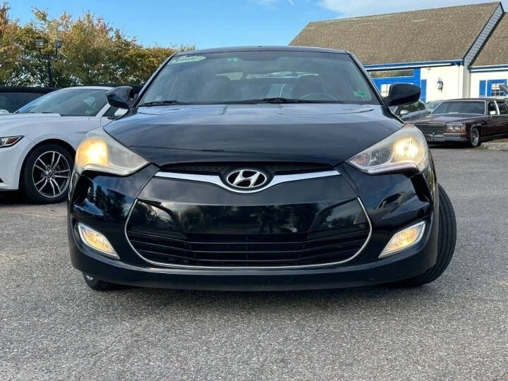 2015 Hyundai Veloster - Image 2 of 19