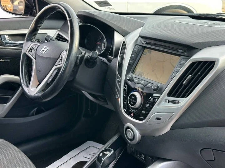 2015 Hyundai Veloster - Image 16 of 20