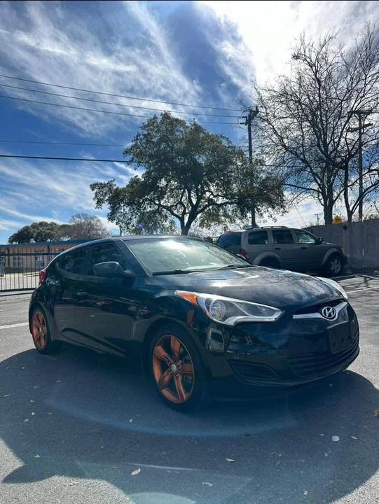 2015 Hyundai Veloster - Image 5 of 8