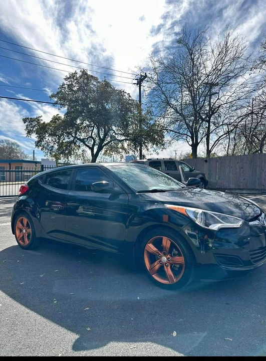 2015 Hyundai Veloster - Image 3 of 8