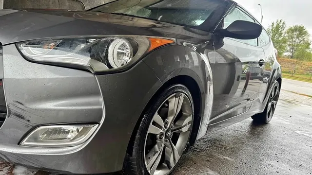 2015 Hyundai Veloster 2.0 Coupe 3D