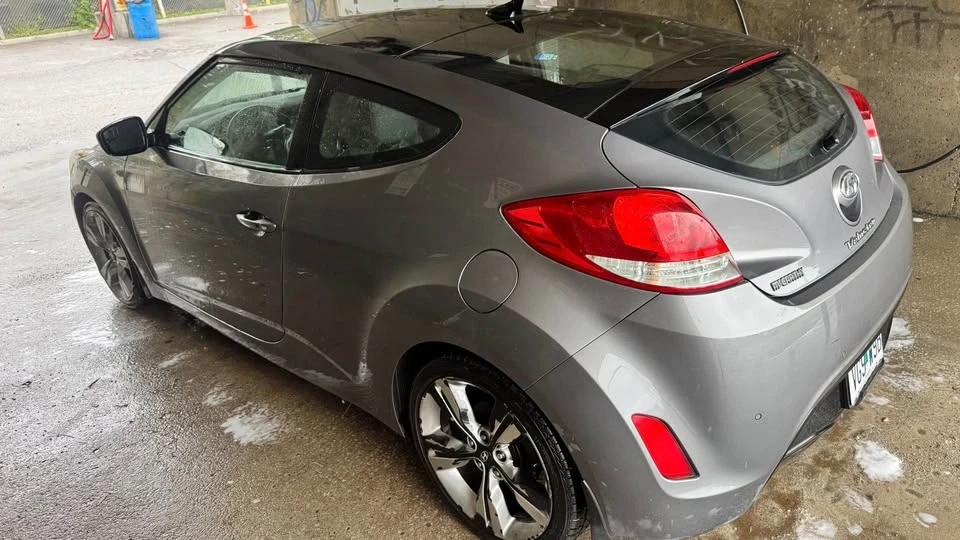 2015 Hyundai Veloster - Image 15 of 17