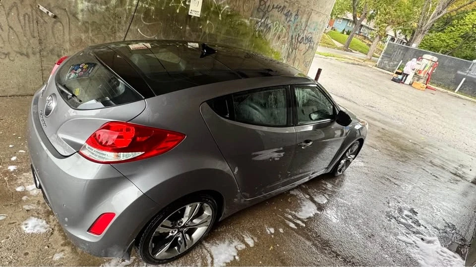 2015 Hyundai Veloster - Image 4 of 17