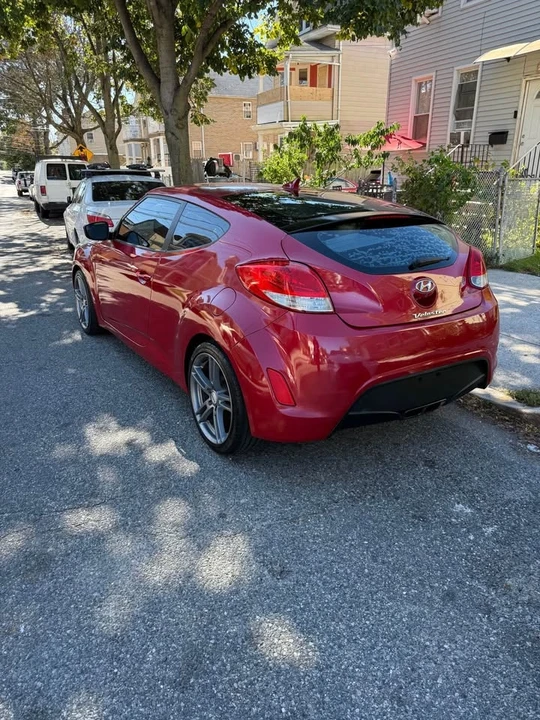 2015 Hyundai Veloster - Image 10 of 10