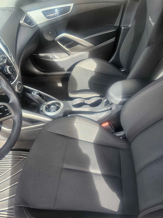 2015 Hyundai Veloster - Image 7 of 7