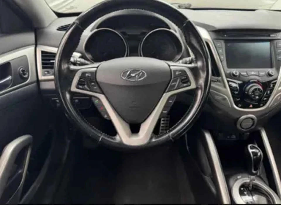 2015 Hyundai Veloster - Image 6 of 8