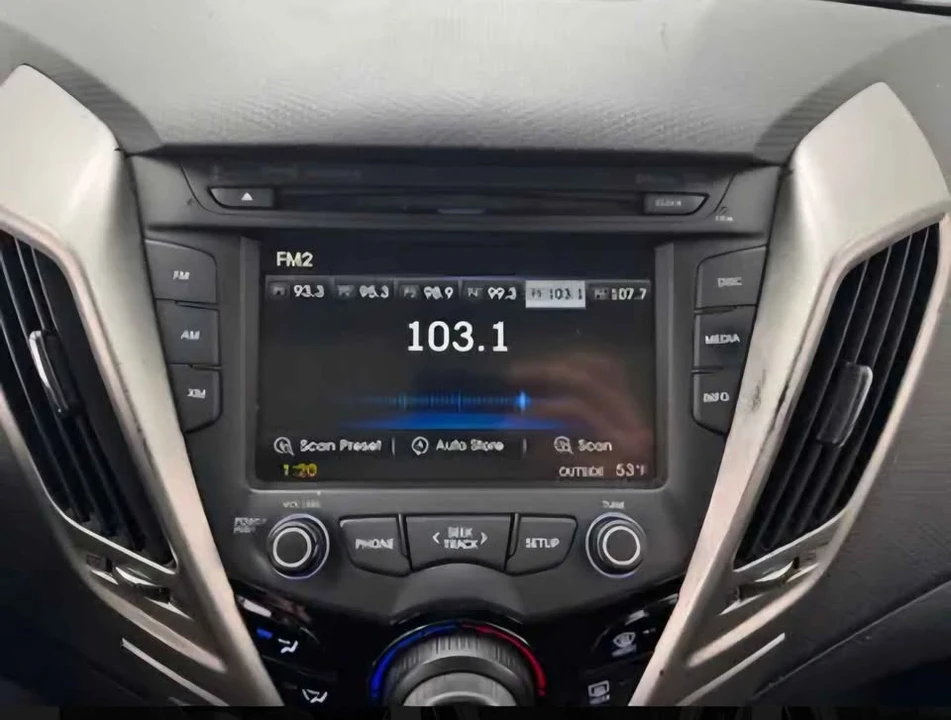 2015 Hyundai Veloster - Image 8 of 8