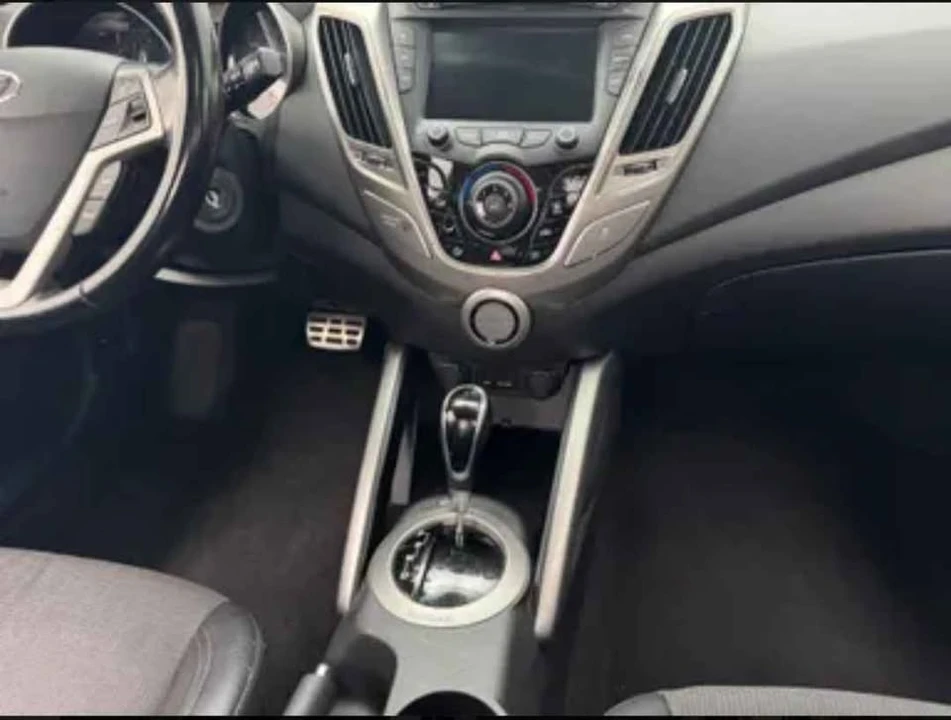 2015 Hyundai Veloster - Image 7 of 8