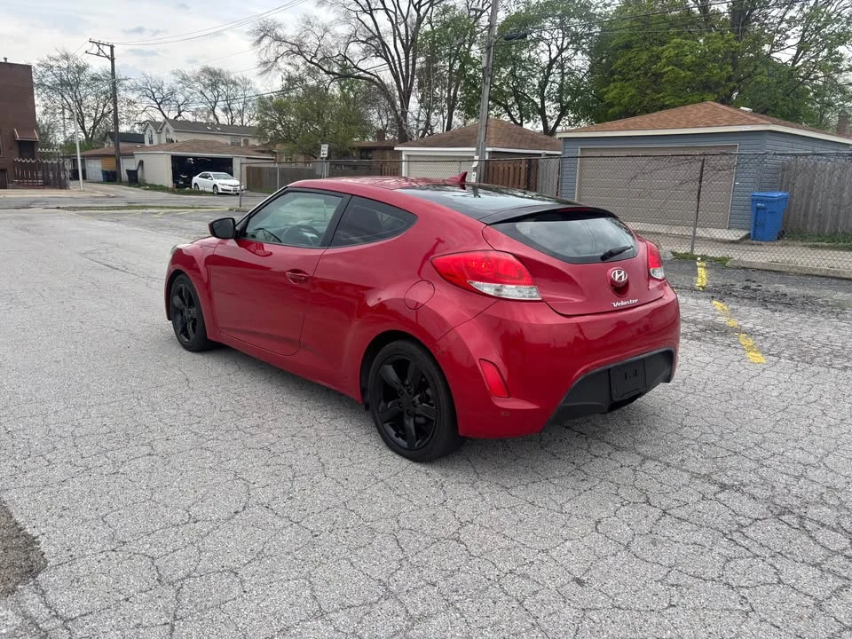 2015 Hyundai Veloster - Image 2 of 14