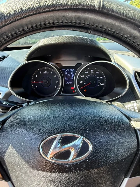 2015 Hyundai Veloster - Image 12 of 12