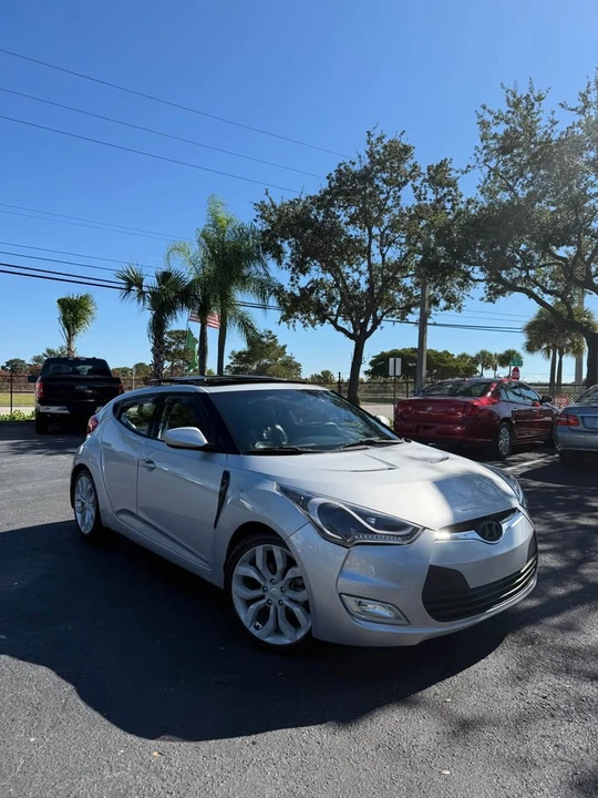 2015 Hyundai Veloster - Image 6 of 12