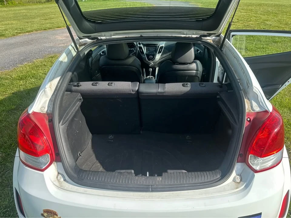2015 Hyundai Veloster - Image 5 of 12