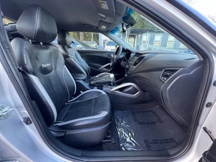 2015 Hyundai Veloster - Image 6 of 6