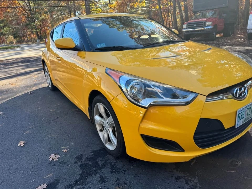 2015 Hyundai Veloster - Image 4 of 15