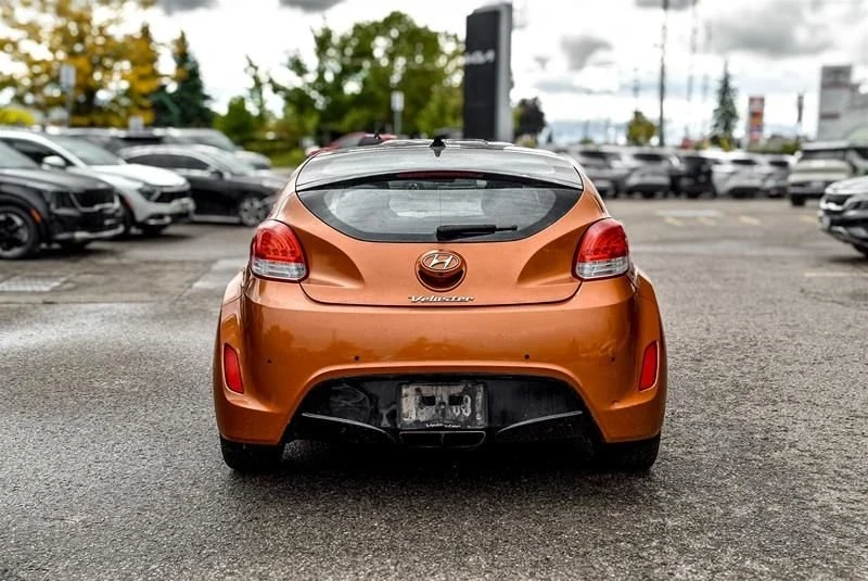 2015 Hyundai Veloster - Image 6 of 16