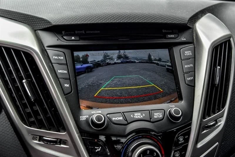 2015 Hyundai Veloster - Image 11 of 16