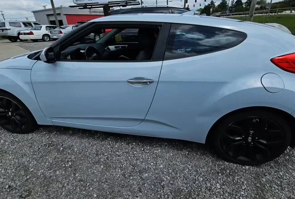 2015 Hyundai Veloster - Image 9 of 11
