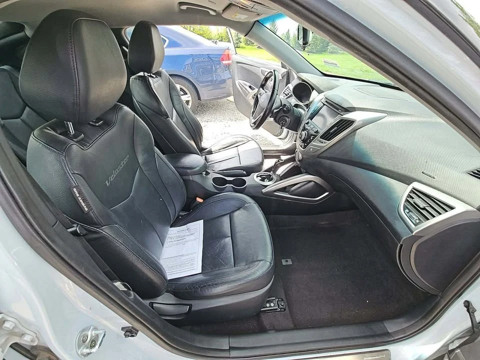 2015 Hyundai Veloster - Image 4 of 11