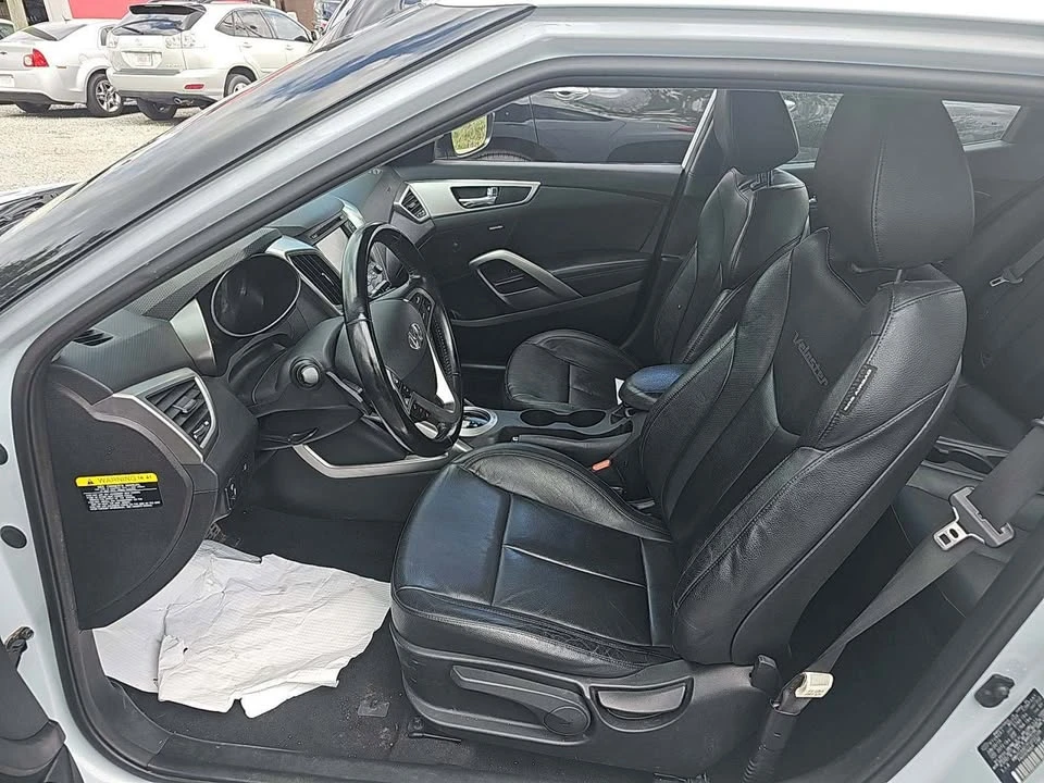 2015 Hyundai Veloster - Image 3 of 11