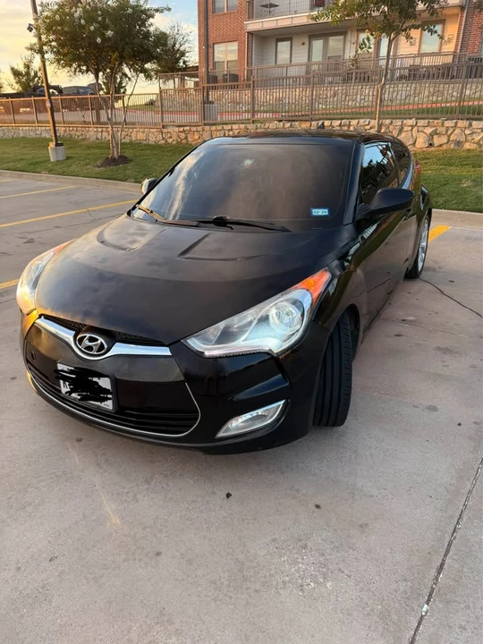 2015 Hyundai Veloster - Image 2 of 7