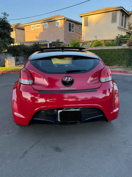 2015 Hyundai Veloster - Image 4 of 13