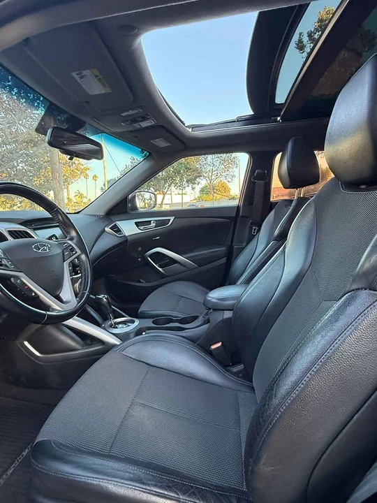 2015 Hyundai Veloster - Image 6 of 13