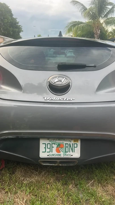 2015 Hyundai Veloster - Image 3 of 3