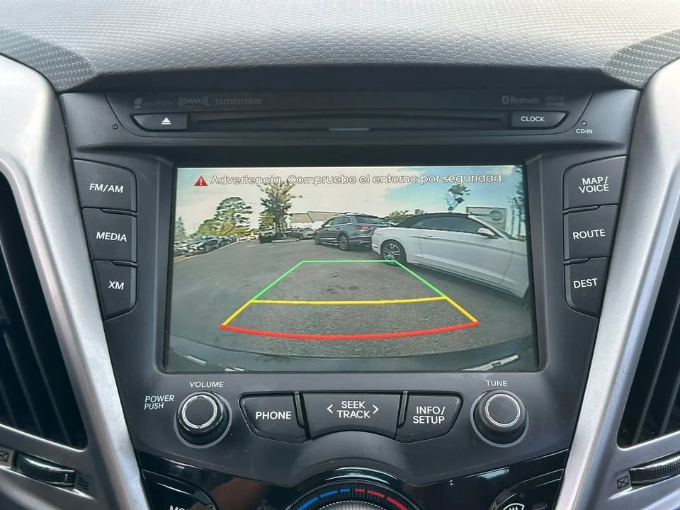 2015 Hyundai Veloster - Image 9 of 20