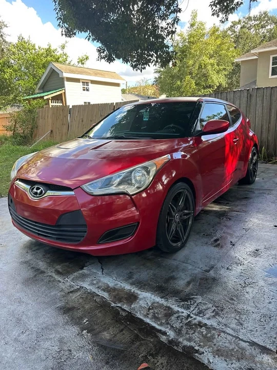 2015 Hyundai Veloster - Image 2 of 7
