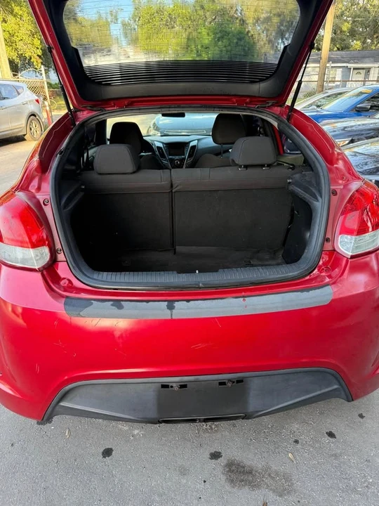 2015 Hyundai Veloster - Image 7 of 9