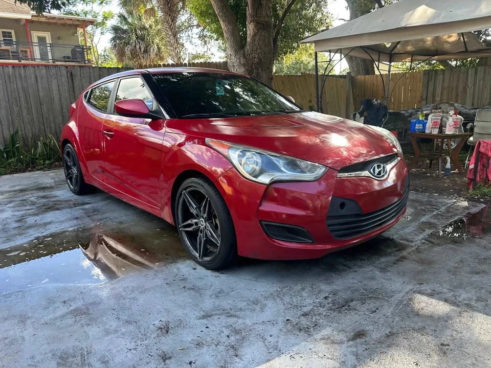 2015 Hyundai Veloster - Image 2 of 6