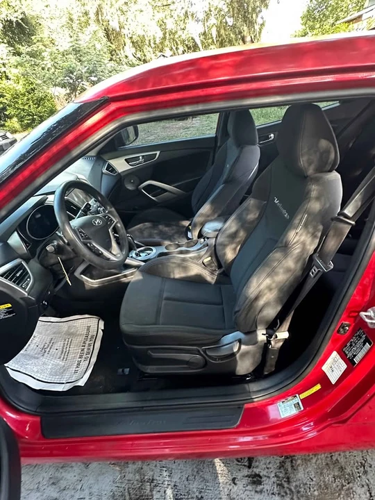 2015 Hyundai Veloster - Image 6 of 6