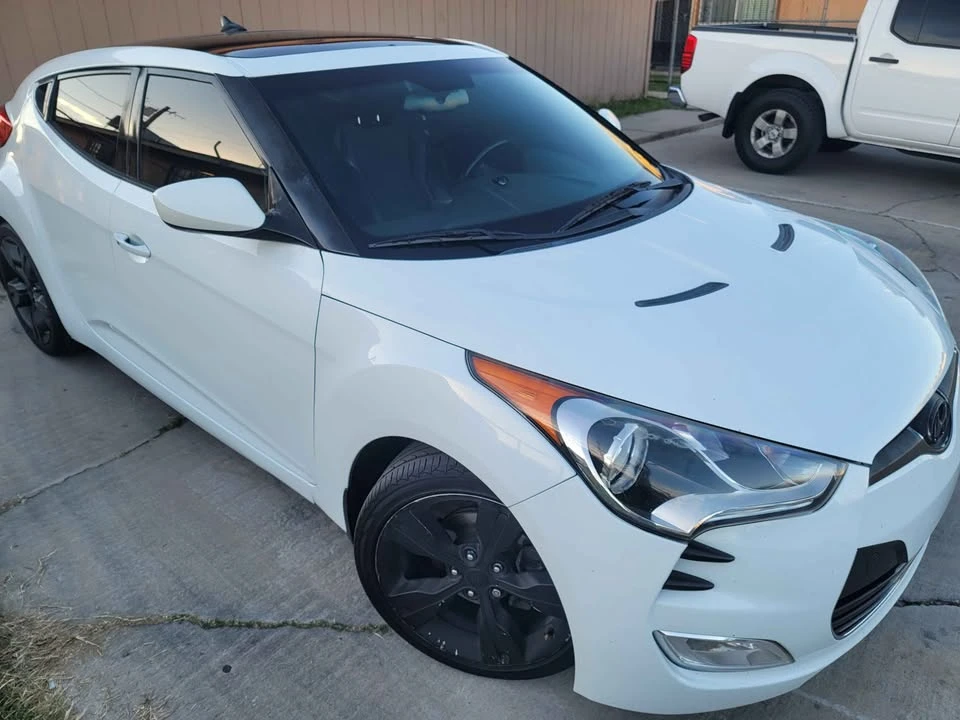 2015 Hyundai Veloster - Image 6 of 10