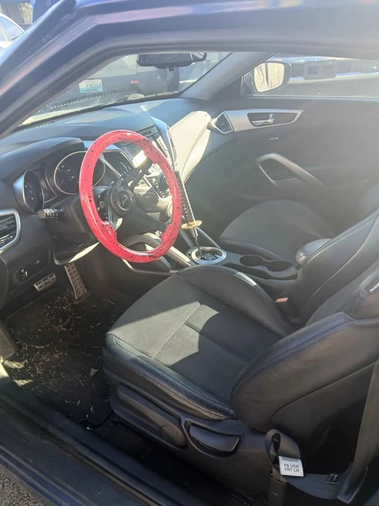2015 Hyundai Veloster - Image 7 of 13