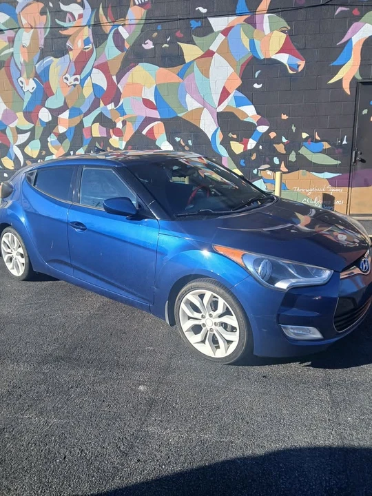 2015 Hyundai Veloster - Image 2 of 13
