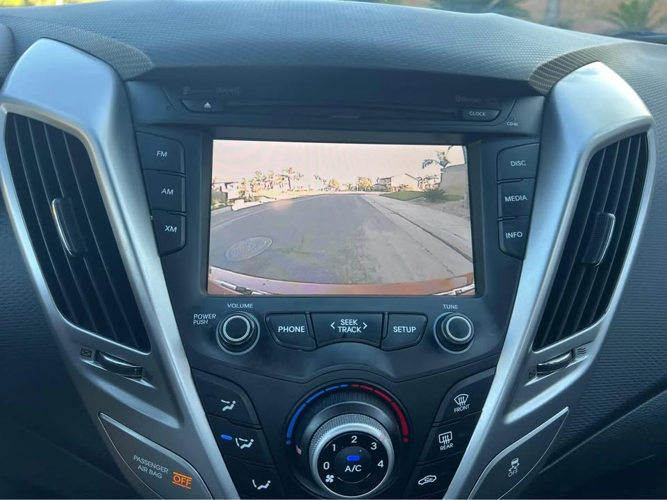 2015 Hyundai Veloster - Image 10 of 10