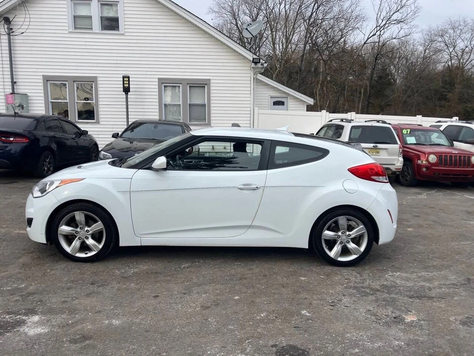 2015 Hyundai Veloster - Image 4 of 20