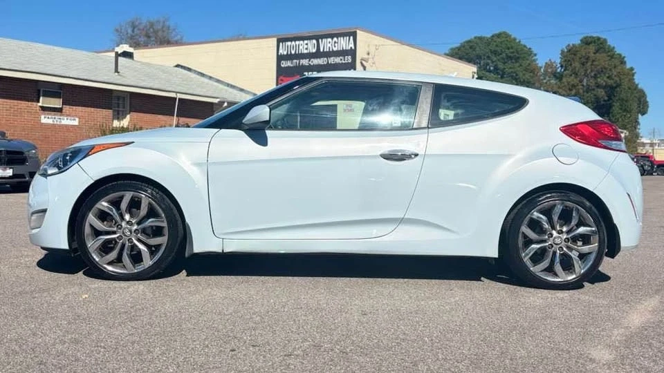 2015 Hyundai Veloster - Image 7 of 20