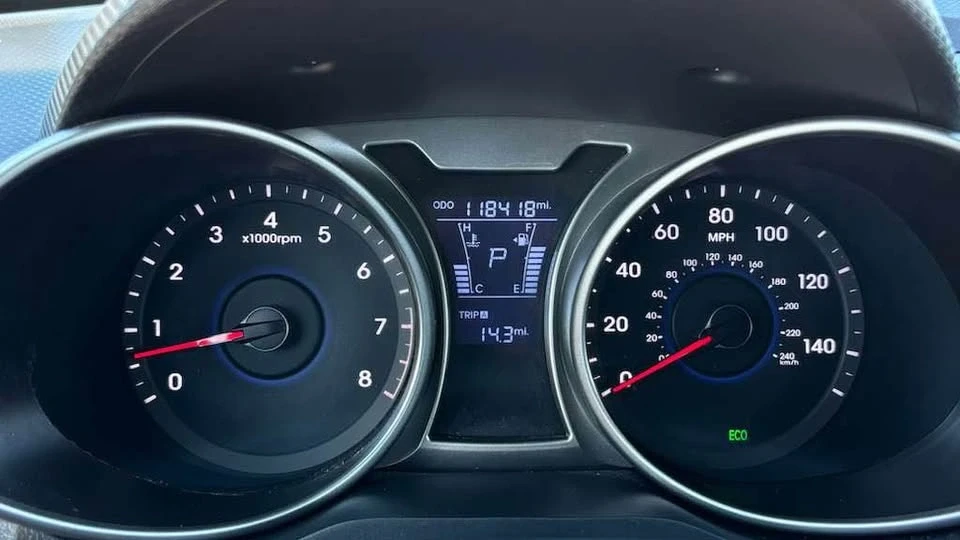 2015 Hyundai Veloster - Image 18 of 20