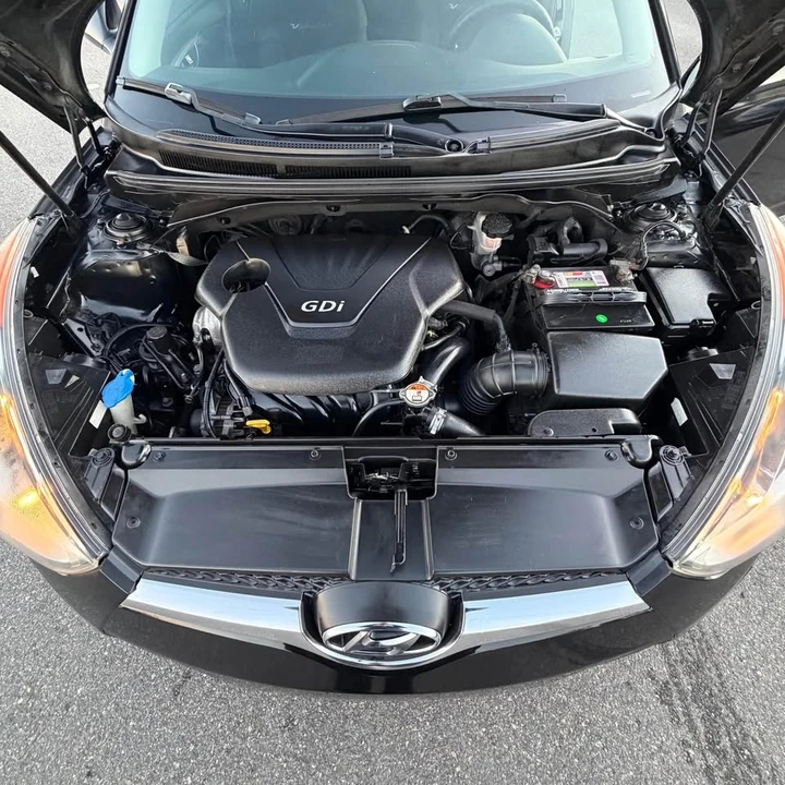 2015 Hyundai Veloster - Image 12 of 12