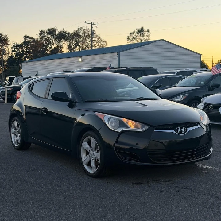 2015 Hyundai Veloster - Image 3 of 12