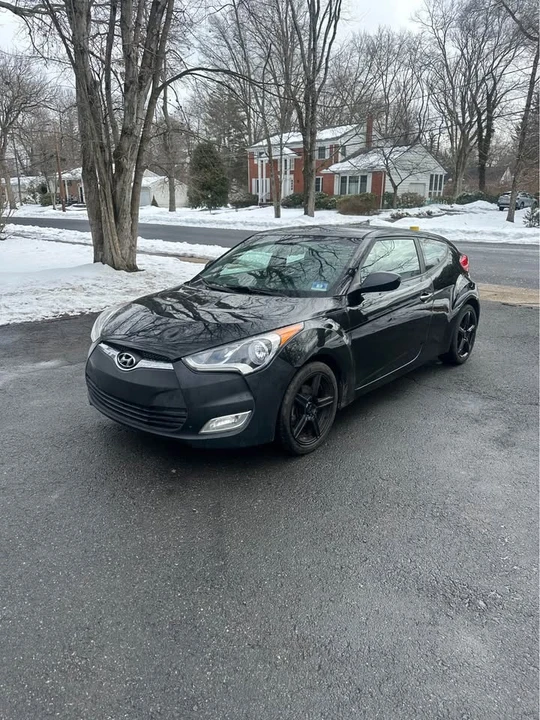 2015 Hyundai Veloster - Image 3 of 9