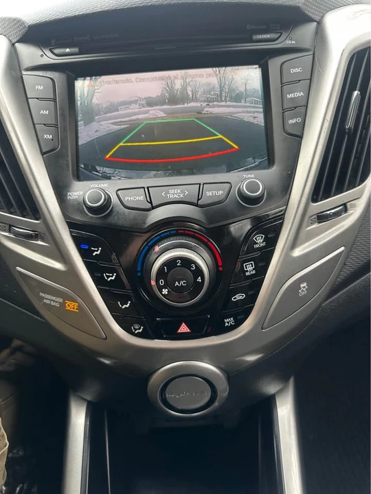 2015 Hyundai Veloster - Image 5 of 9