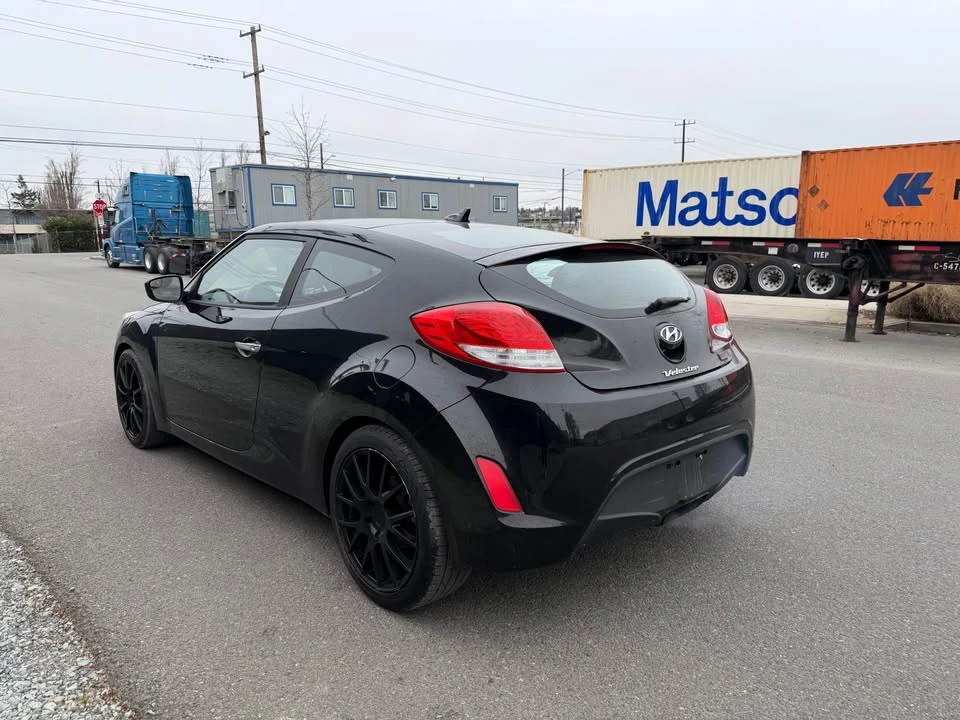 2015 Hyundai Veloster - Image 4 of 14