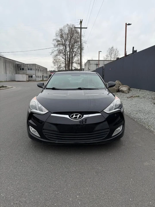 2015 Hyundai Veloster - Image 2 of 14