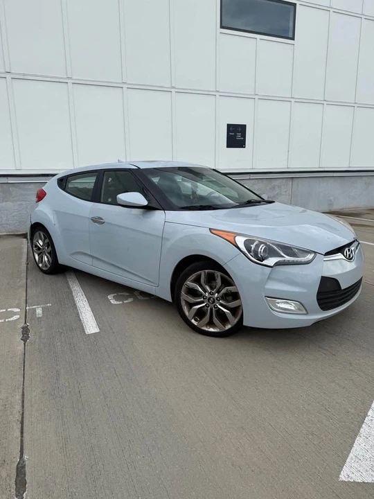 2015 Hyundai Veloster - Image 3 of 7