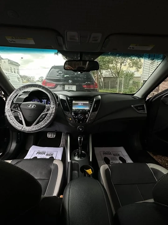 2015 Hyundai Veloster - Image 5 of 7